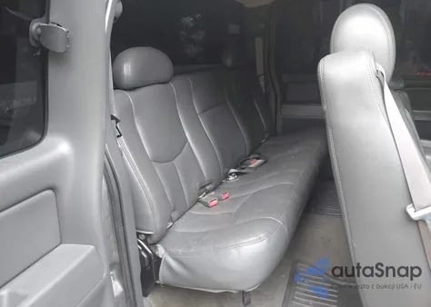 2005 Chevrolet Silverado 1500 Lt z USA, uszkodzony, nr VIN 1GCEK19B45E303688